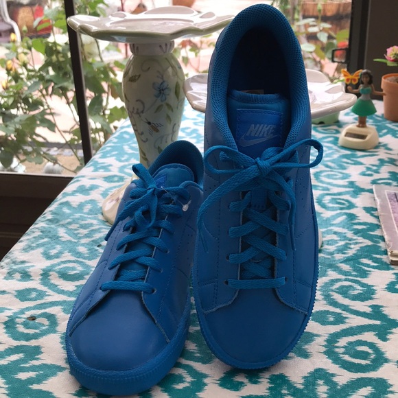 kids shoes 4Y - Picture 3 of 3